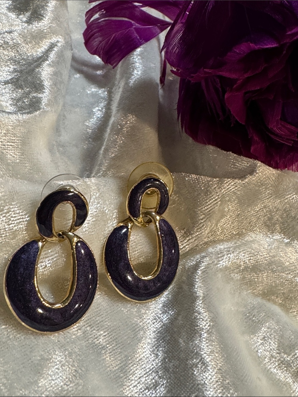 VTG Gold-Tone Purple Enamel Link Drop Earrings